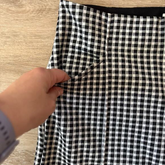 Maeve Gingham Capri Pants - Picture 4 of 7